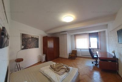 Sala Palatului-Cismigiu-Ap. 5 cam. pretabil birou/locuinta. - 3