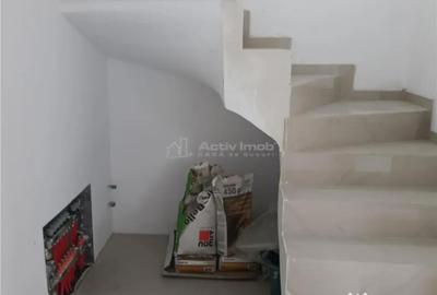 Casă cu 4 camere cu Teren 400 Mp în Buda - 15