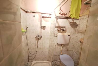 Apartament cu 4 camere semidecomandat în Central - 1