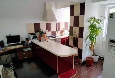Apartament cu 2 camere decomandat în Iancului