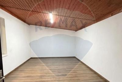 Spațiu comercial, de 400 mp, în Lazaret - 2