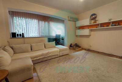 Apartament cu 3 camere semidecomandat, mobilat în Câmpia Libertății