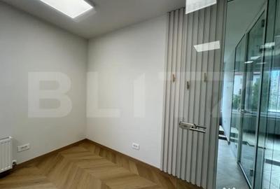 Spațiu comercial, de 20 mp, în Central - 9