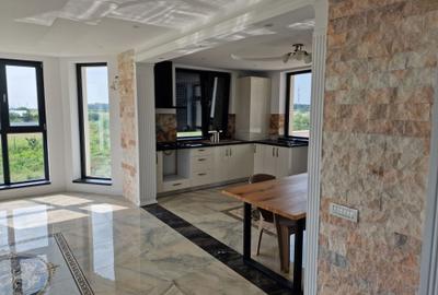 Casă cu 4 camere cu Teren 1400 Mp în Buda - 8