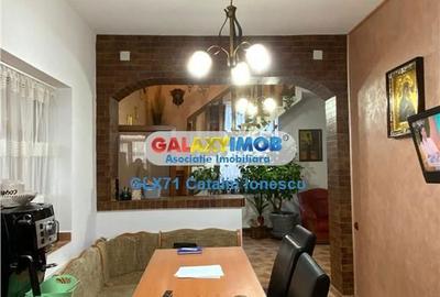 Casă cu 6 camere cu Teren 320 Mp în Central - 2