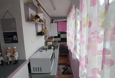 Apartament cu 4 camere decomandat în Central - 9