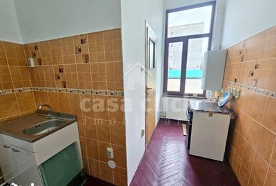 Apartament cu 2 camere, mobilat în Est - 13