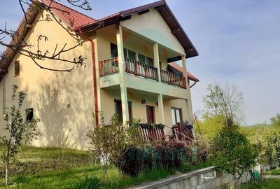 Oază de liniște și confort la poalele pădurii – Casa ta de vis! - 3