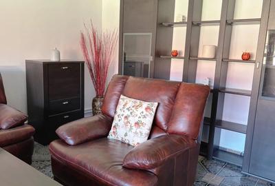 Apartament  3 camere, decomandat, Otopeni centru Apartament  3 camere, decomandat, Otopeni centru - 2