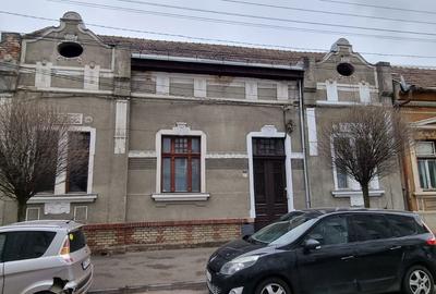 Casă cu 4 camere în Central - 7