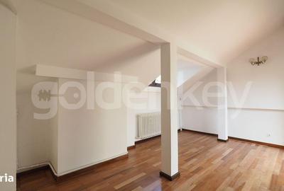 Casă cu 10 camere cu Canalizare în Floreasca