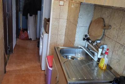 Garsonieră decomandată în Central - 2