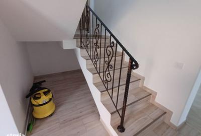 Casă cu 4 camere cu Teren 100 Mp în Valea Adâncă - 2