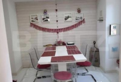 Casă cu 7 camere cu Teren 3833 Mp în Băicoi - 8