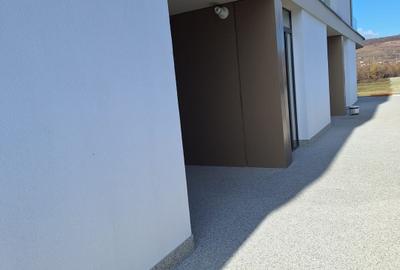 Apartament cu 2 camere semidecomandat în Florești - 12