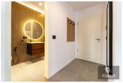 Apartament cu 2 camere decomandat, mobilat în Tractorul - 17