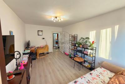 Apartament cu 3 camere decomandat, mobilat în Florilor - 2