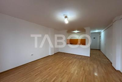 Garsoniera de vanzare etaj intermediar 45 mpu si balcon in Sibiu - 4