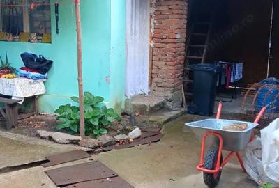 Casă cu 2 camere în Bănia - 1