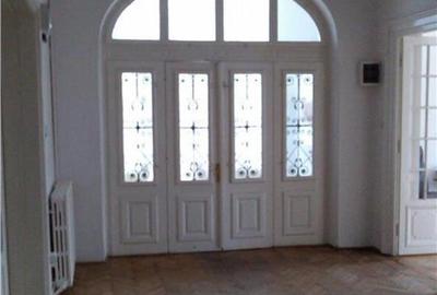 Vila interbelica eleganta complet renovata - 2