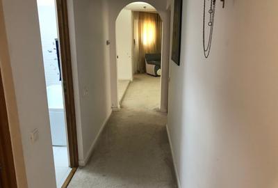 Casă individuală cu 7 camere cu Canalizare în Apărătorii Patriei - 27