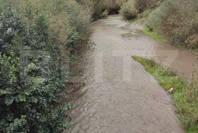 Teren de 7000 mp, în Budacu de Jos