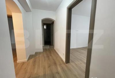 Apartament cu 3 camere decomandat în Central - 1