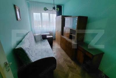 Apartament cu 4 camere decomandat în Central - 2