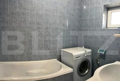 Casă cu 7 camere cu Teren 1023 Mp în Central - 4