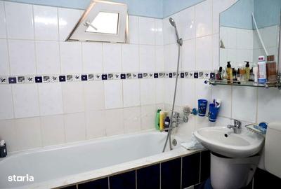 Casă cu 4 camere cu Teren 1100 Mp în Gepiu - 12