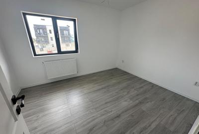 Duplex cu 4 camere cu Canalizare în Central - 11