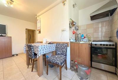 Apartament cu 3 camere semidecomandat, mobilat în Lipovei - 7