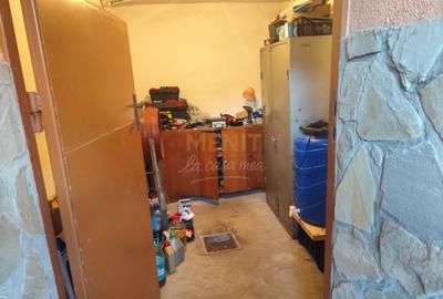 Duplex cu 10 camere cu Teren 2600 Mp în Albert - 14