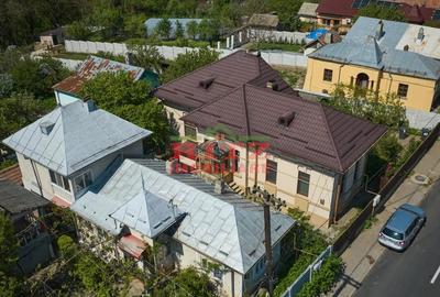 Casă cu 3 camere cu Teren 1623 Mp în Central - 1