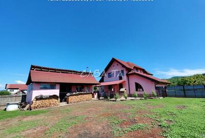 Casa situata in Samarinesti, sat Valea Bisericii - 3