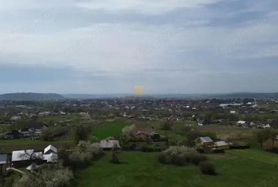 Teren de 5800 mp, în Mitocași - 12