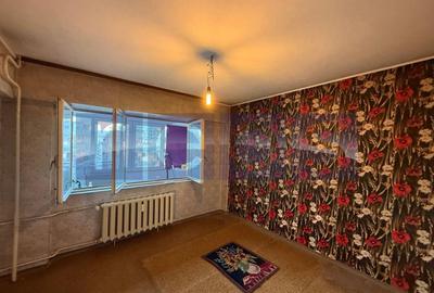 Apartament cu 3 camere decomandat în 1 Mai - 5