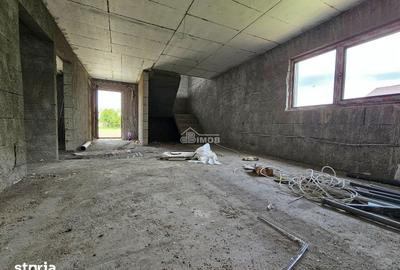 Casă cu 4 camere cu Teren 343 Mp în Comișani - 5