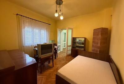 Casă individuală cu 4 camere cu Canalizare în Aurel Vlaicu - 2