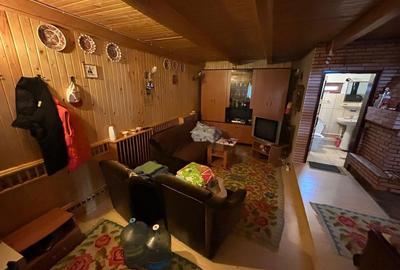 Casă cu 4 camere în Piatra - 8