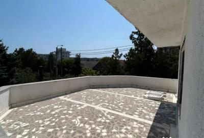 Casă cu 7 camere cu Teren 518 Mp în Mamaia - 4