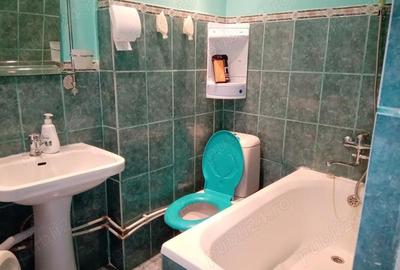 Garsonieră decomandată în Traian - 2