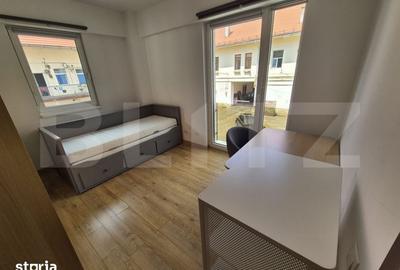 Apartament cu 3 camere semidecomandat în Central - 10