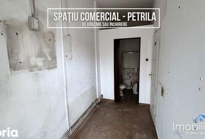 Spațiu comercial, de 43 mp, în Central - 3