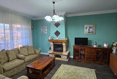 VILA LUX DE VANZARE -PANCIU-STRAOANE - 10