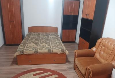 Garsonieră decomandată în Central - 2