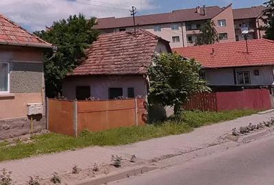Sovata oras, strada Principala, casa de caramida si teren 600 mp - 2