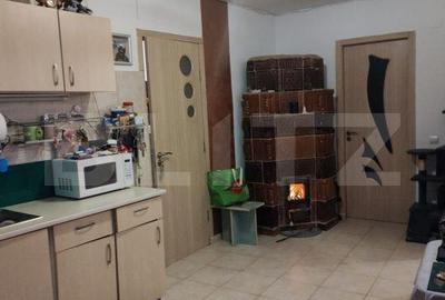 Casă cu 3 camere cu Teren 700 Mp în Central - 11