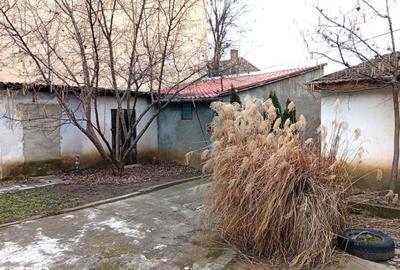 Casă cu 4 camere în Central - 2