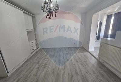 Apartament cu 3 camere decomandat în Central - 11